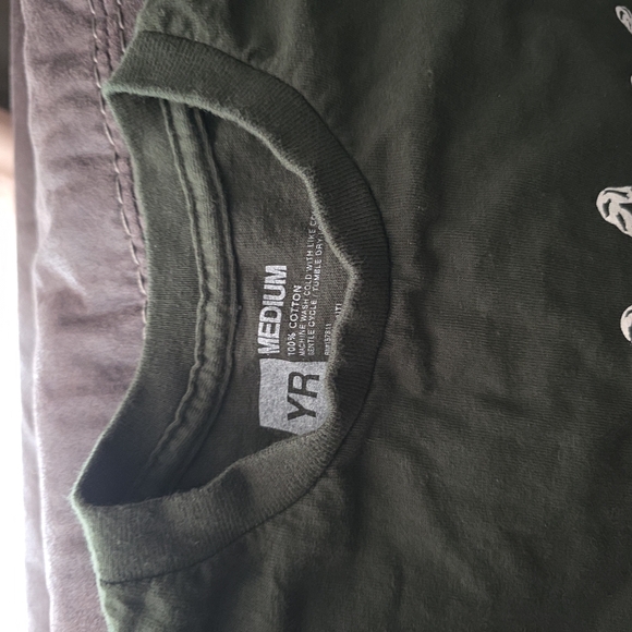 Men's Green T-Shirt - Picture 1 of 3